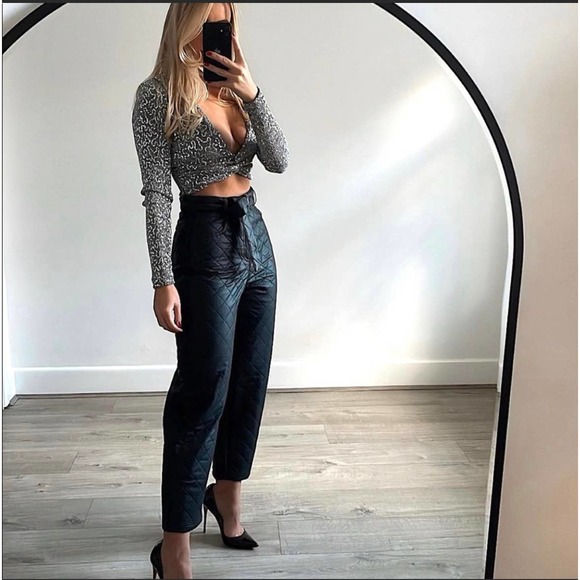 ZARA Sequin Silver crop top - Picture 10 of 10